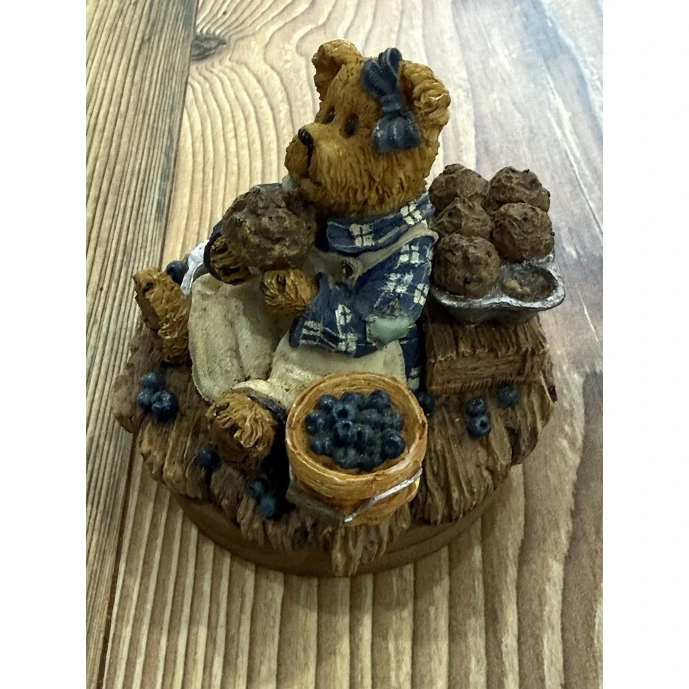 Boyds Bears-The Boydsenbeary Patch Candle jar topper 